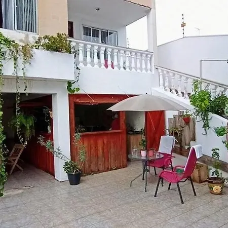 Suíte com Sacada, Café, Cozinha e Pet Friendly-2