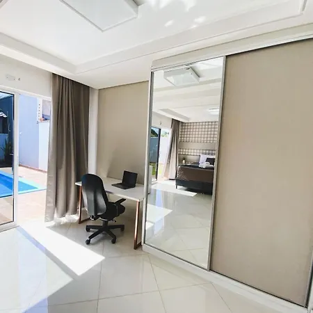 Casa Completa 6 Suíte e 1 Quarto, Piscina e Gourmet-2